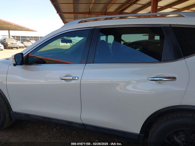 5N1AT2MM5GC883358 Nissan ROGUE SV