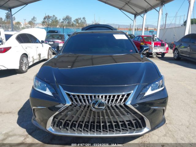 58ADA1C15RU047172 Lexus ES 300H