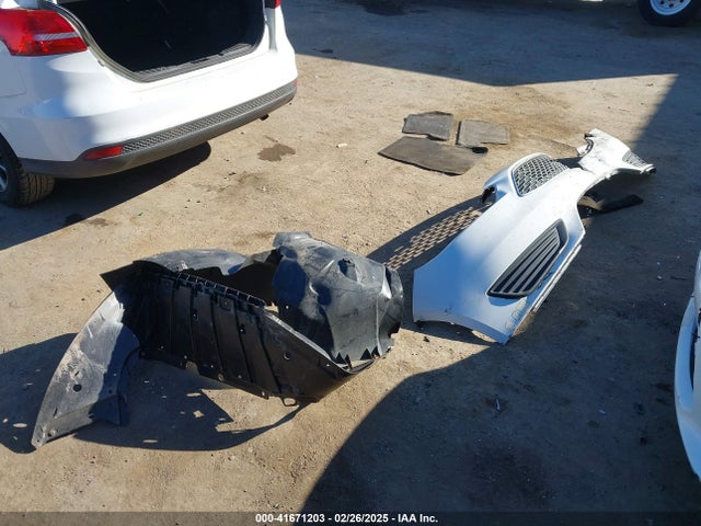 1FADP3F23HL296395 Ford FOCUS SE