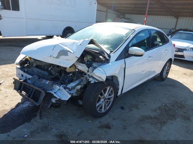 1FADP3F23HL296395 Ford FOCUS SE