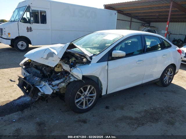 1FADP3F23HL296395 Ford FOCUS SE