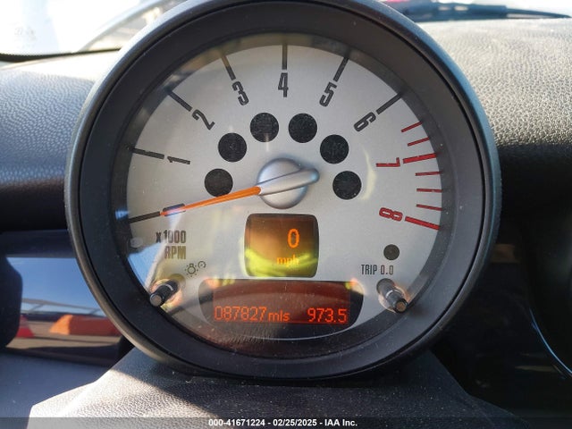 2011 MINI COOPER S WMWSV3C51BTY12540 Photo 6