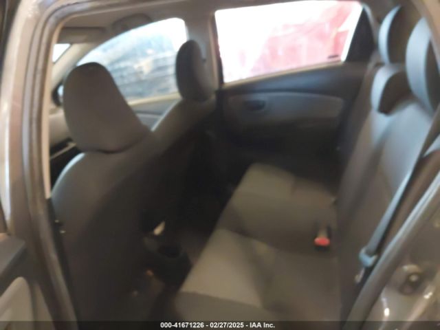 VNKKTUD36FA049550 Toyota YARIS L