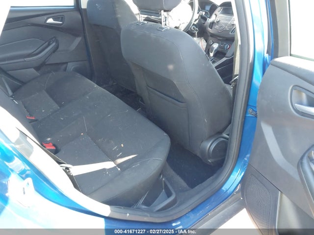 1FADP3F21JL292481 Ford FOCUS SE