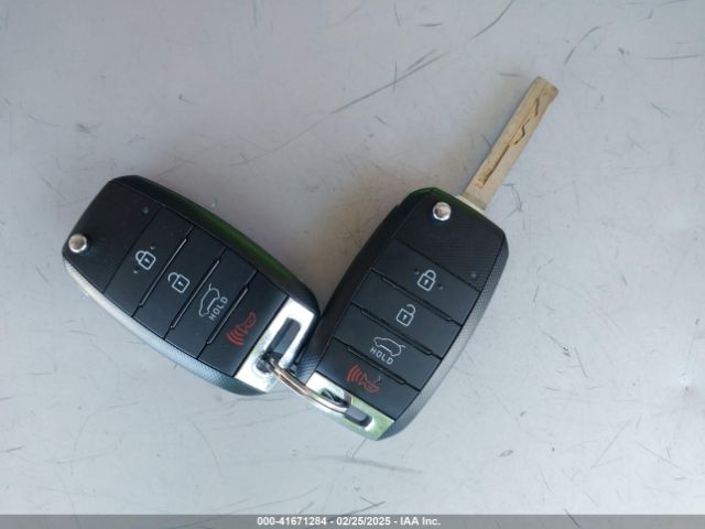 5XYPG4A39JG417378 KIA Sorento 2.4l L