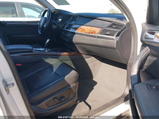 2011 BMW X5 5UXZV4C56BL416738 Photo 4