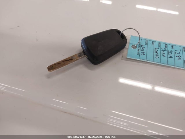 1G1JH6SB3E4211006 Chevrolet Sonic Rs Manual