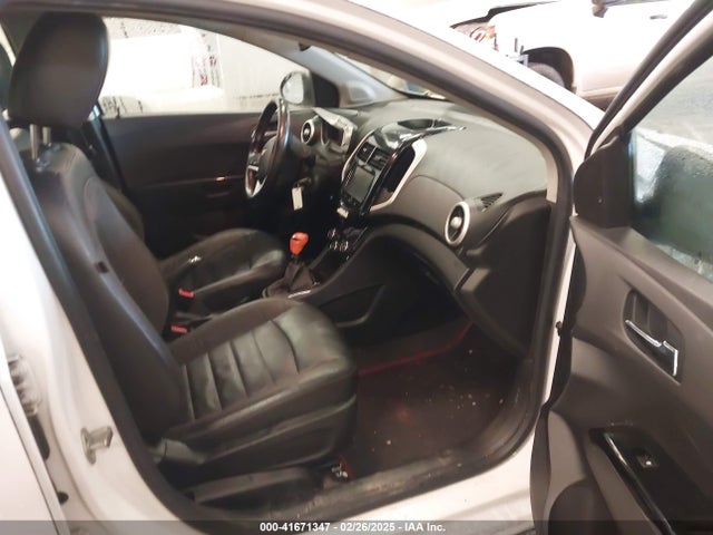 1G1JH6SB3E4211006 Chevrolet Sonic Rs Manual