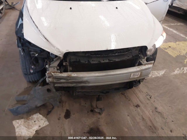 1G1JH6SB3E4211006 Chevrolet Sonic Rs Manual