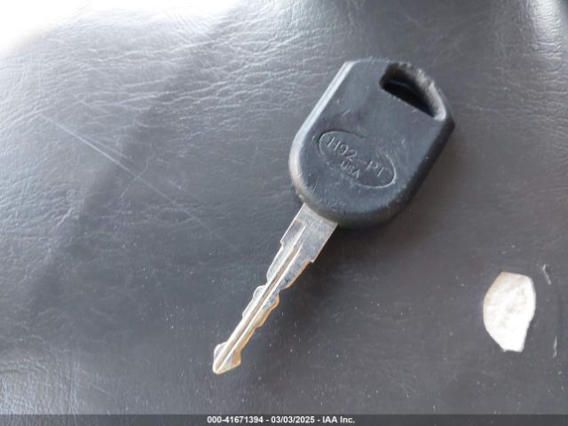 2005 MAZDA TRIBUTE 4F2YZ04165KM65311 Photo 10