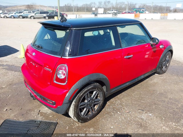 2011 MINI COOPER S WMWSV3C54BTY16288 Photo 3