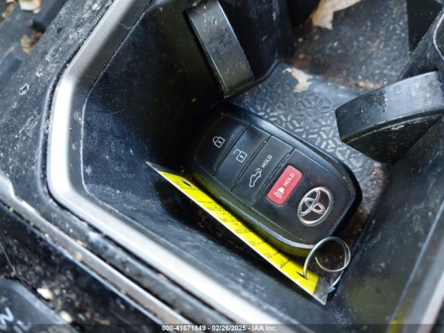 5TFLA5DB0NX054500 Toyota Tundra Sr5