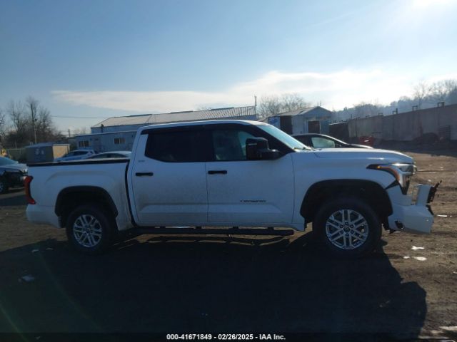 5TFLA5DB0NX054500 Toyota Tundra Sr5