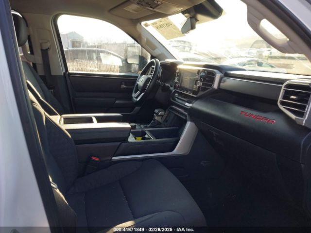 5TFLA5DB0NX054500 Toyota Tundra Sr5