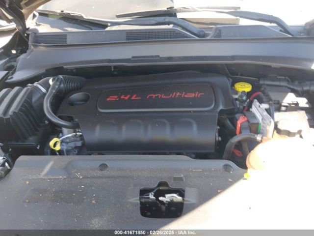 3C4NJDBB2JT230751 Jeep Compass Latitude 4x4