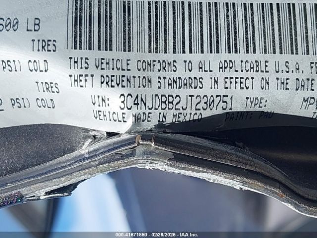 3C4NJDBB2JT230751 Jeep Compass Latitude 4x4