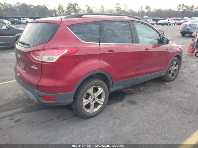 1FMCU0GXXGUC08969 Ford ESCAPE SE