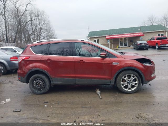 1FMCU9J98FUC90018 Ford Escape Titanium