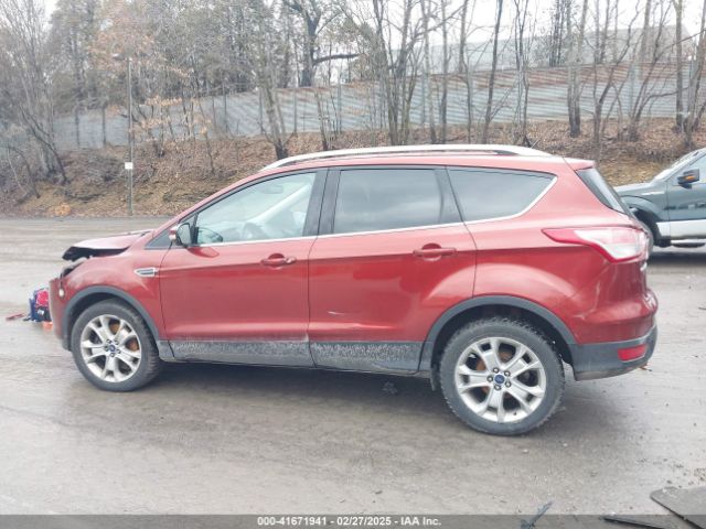 1FMCU9J98FUC90018 Ford Escape Titanium