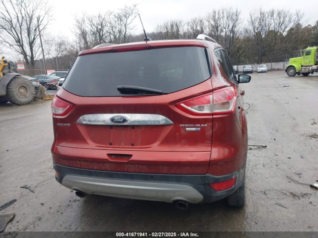 1FMCU9J98FUC90018 Ford Escape Titanium