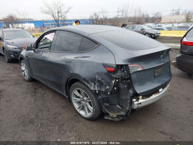 7SAYGDED0PF922882 Tesla Model Y Rwd