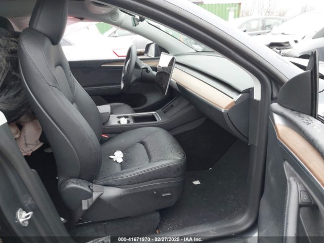 7SAYGDED0PF922882 Tesla Model Y Rwd