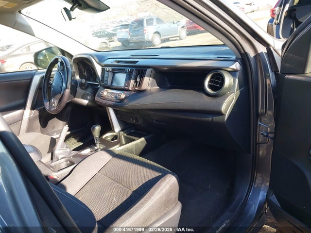 Toyota Rav4 Xle 2017 JTMRFREVXHD205022 Image 5