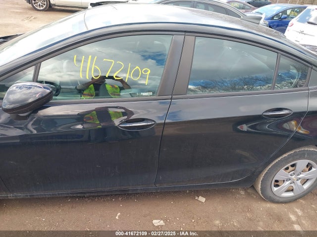 1G1BC5SM5J7184351 Chevrolet Cruze Ls Auto