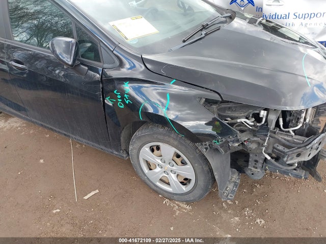 1G1BC5SM5J7184351 Chevrolet Cruze Ls Auto