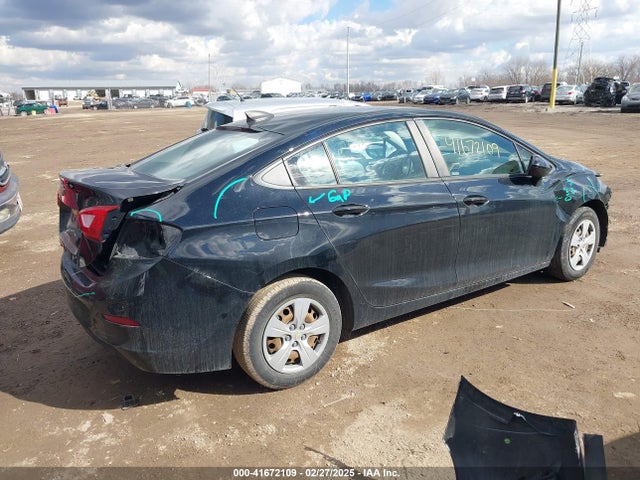 1G1BC5SM5J7184351 Chevrolet Cruze Ls Auto