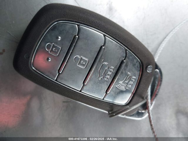 KM8J33A44KU995257 Hyundai Tucson Value