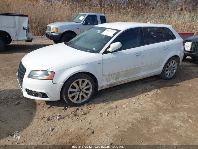 2011 AUDI A3 WAUBJBFM6BA062315 Photo 1