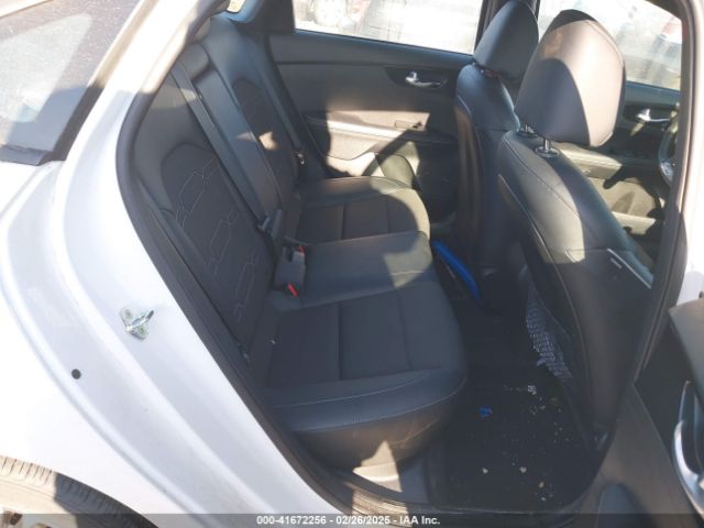 3KPF54ADXNE485587 KIA Forte Gt-line