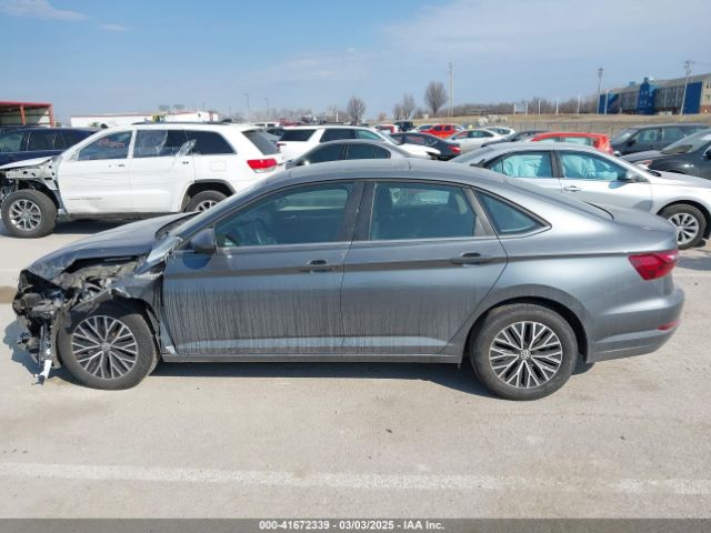3VWC57BU0MM094453 Volkswagen Jetta 1.4t R-line/1.4t S/1.4t Se