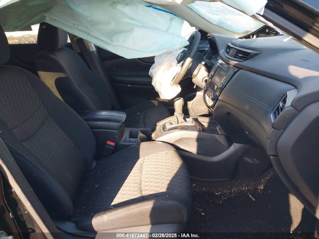 5N1AT2MV1KC782240 Nissan ROGUE S