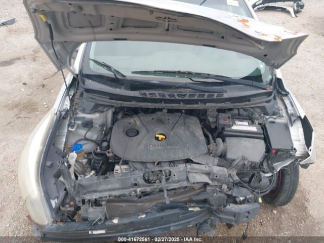 5NPDH4AE4EH491372 Hyundai ELANTRA SE