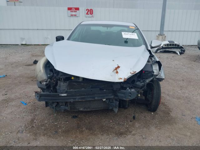 5NPDH4AE4EH491372 Hyundai ELANTRA SE