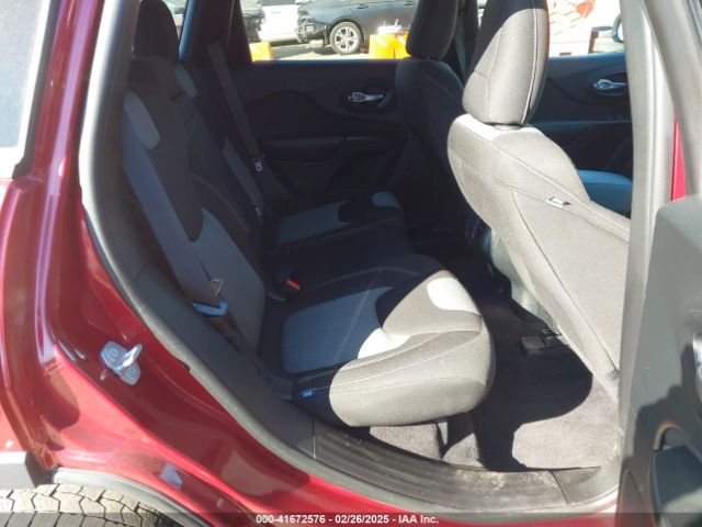 1C4PJLAB1GW200843 Jeep Cherokee Sport