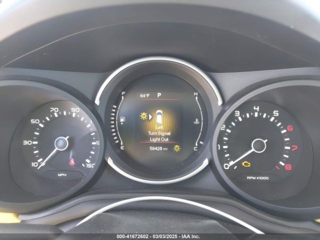 ZFBNFADH9KZ041920 Fiat 500L TREKKING