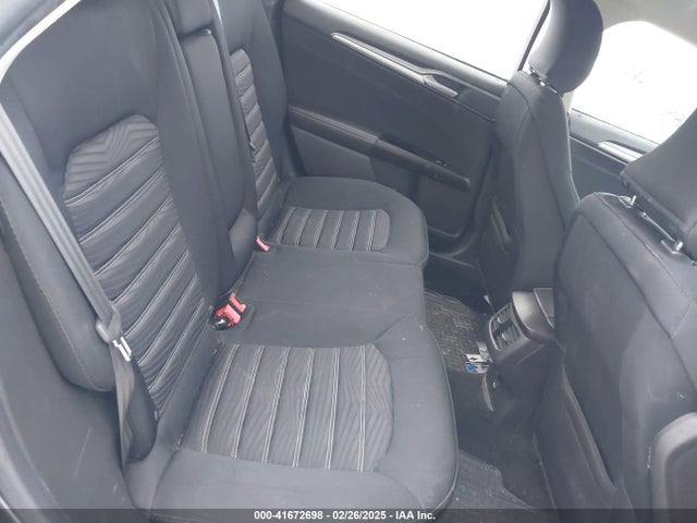 1FA6P0H71G5123011 Ford FUSION SE
