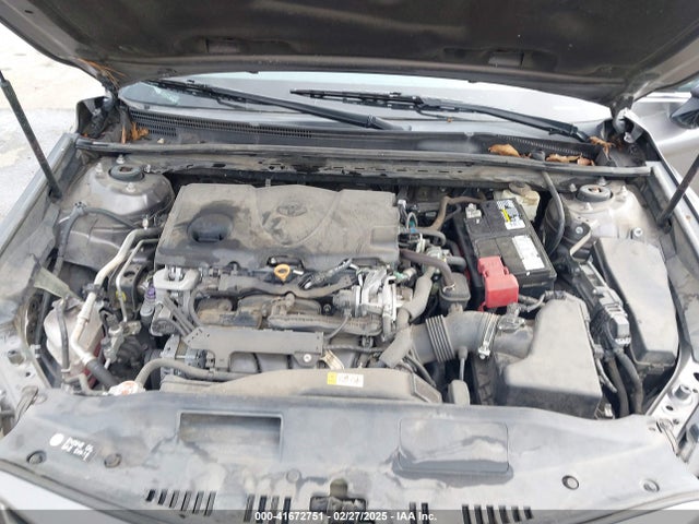 4T1B11HK8JU635944 Toyota CAMRY SE
