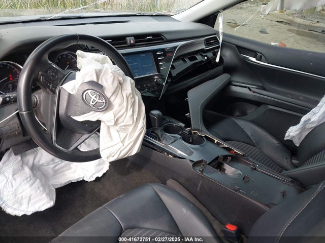 4T1B11HK8JU635944 Toyota CAMRY SE