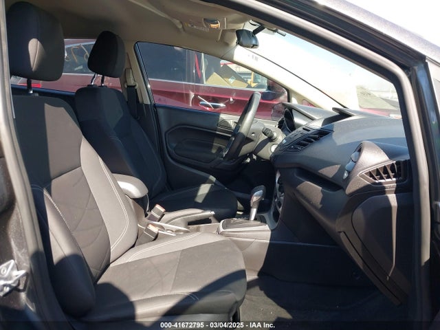 Ford FIESTA SE 2018 3FADP4EJ3JM106498 Image 5