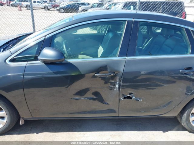 1G4PP5SK8F4138887 Buick Verano