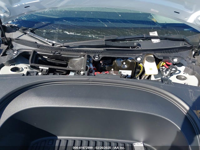 2025 TESLA MODEL 3 5YJ3E1EA2SF912817 Photo 9