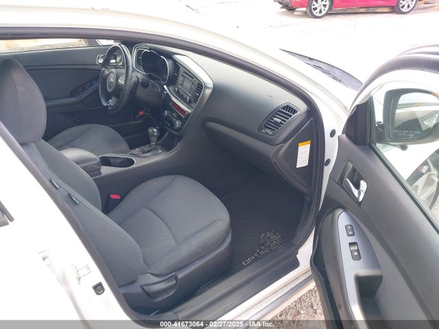 KNAGM4AD5E5075375 KIA Optima Hybrid Lx