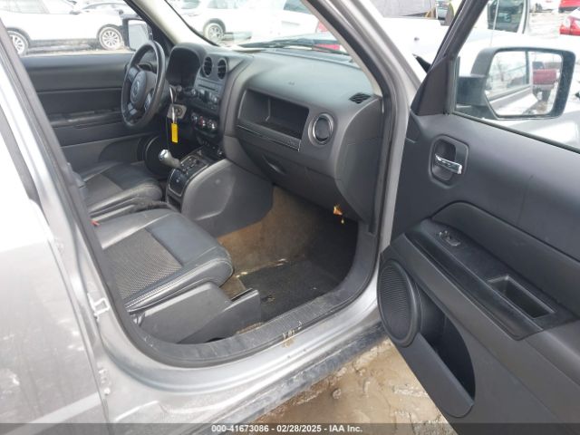 1C4NJRBB8GD647299 Jeep Patriot Sport Se