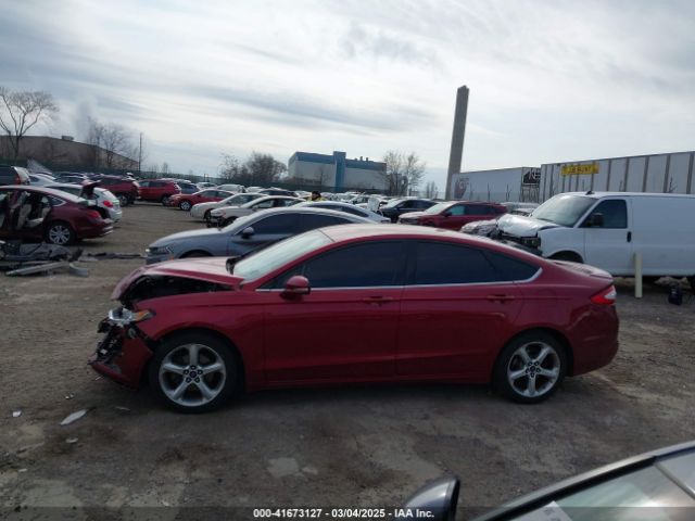 3FA6P0HD7GR231104 Ford FUSION SE