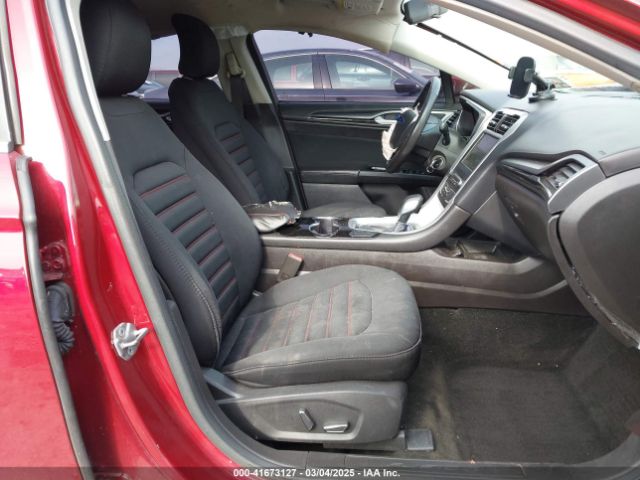 3FA6P0HD7GR231104 Ford FUSION SE