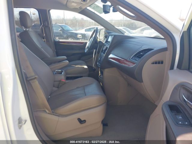 2C4RC1CG9ER232185 Chrysler Town & Country Touring-l